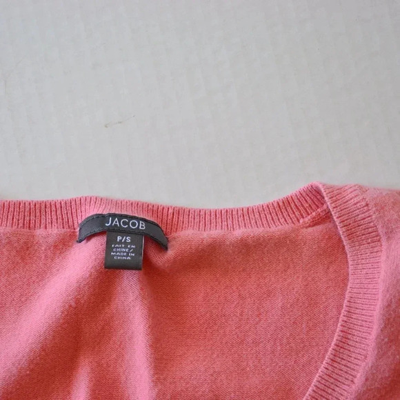 5/$25  JACOB Sweater - Picture 4 of 5